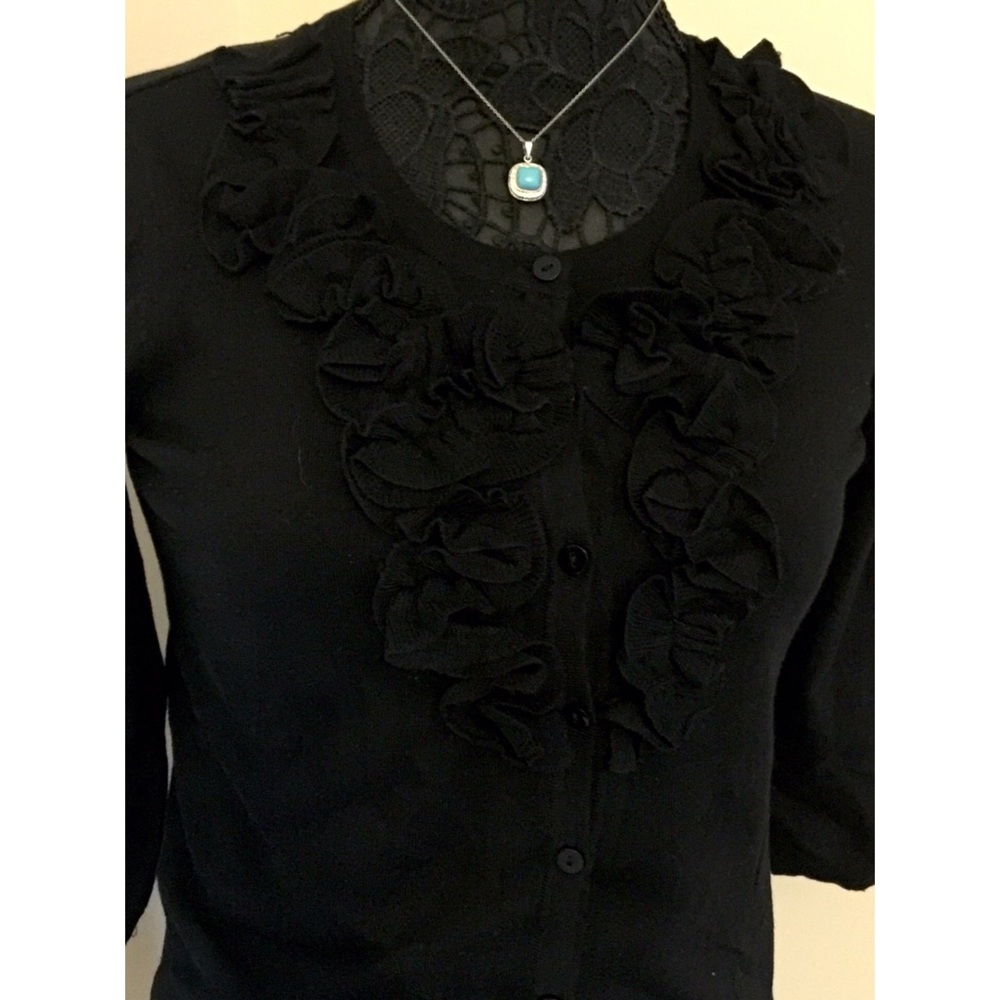 NWT✨Black Ruffle Cardigan - Picture 5 of 6